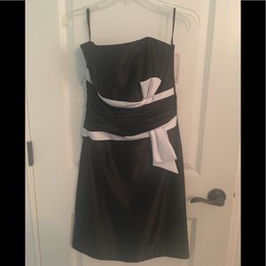 NWT Black & white strapless cocktail dress